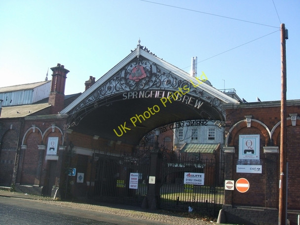 Photo 6"x4" Springfield Brewery - Main Entrance Wolverhampton c2006