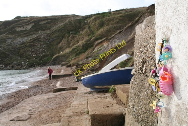 Photo 6"x4" Flotsam Collection, Lulworth Cove West Lulworth c2006