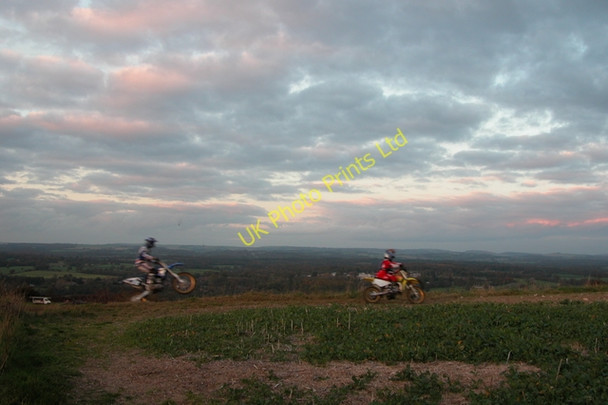 Photo 6"x4" Trials riders practising along the top of Portsdown Hill Southwick\/SU6208 c2006