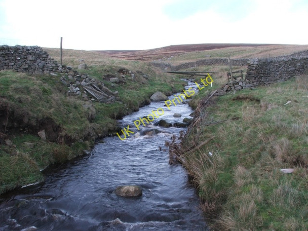 Photo 6"x4" Grimwith Beck. Keld Houses c2006
