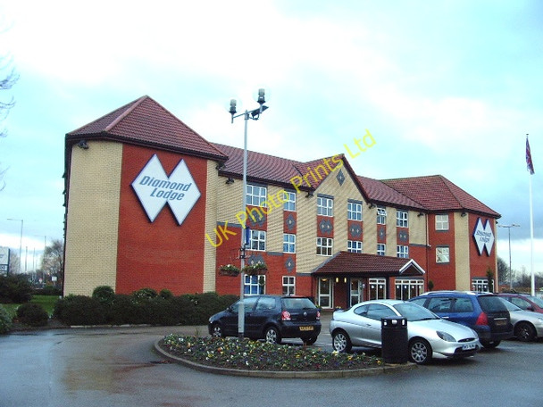 Photo 6"x4" Diamond Lodge Hotel, Belle Vue, Manchester Droylsden c2006