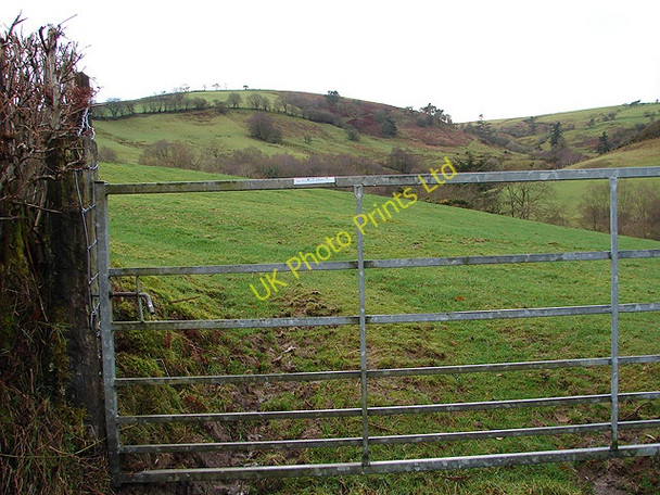 Photo 6"x4" Farmland near Rhyd-yr-onen Glynbrochan c2006