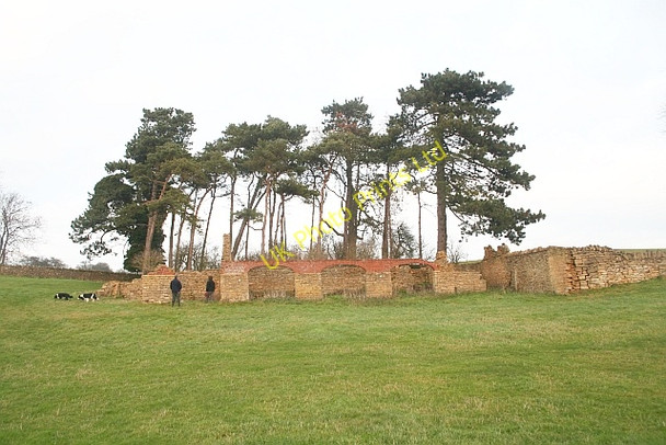 Photo 6"x4" Ruins of Sundial Farm Bredon's Norton c2006