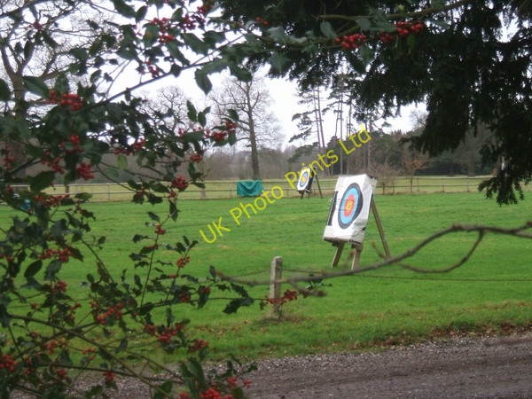 Photo 6"x4" Seasonal Target Practice Palmers Cross\/SJ8801 c2006