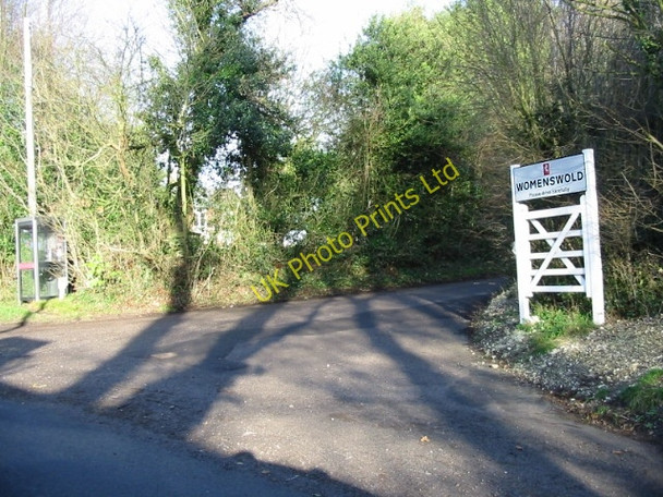 Photo 6"x4" Entrance to The Street, Womenswold. Womenswold c2007