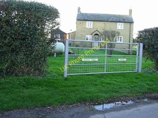 Photo 6"x4" Lower Ware Farm, Ware. Ware\/TR2760 c2007