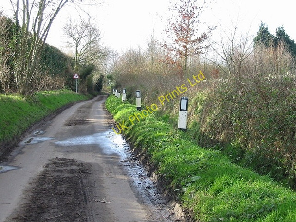 Photo 6"x4" View along lane towards Shatterling. Nash\/TR2658 c2007