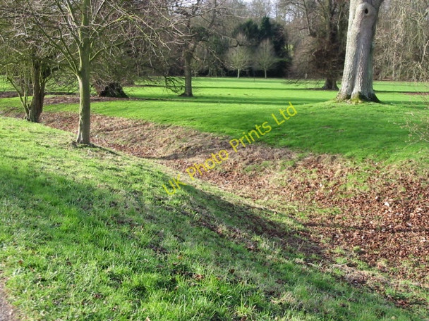 Photo 6"x4" Dried up river bed, Charlton Park. Kingston\/TR1951 c2007