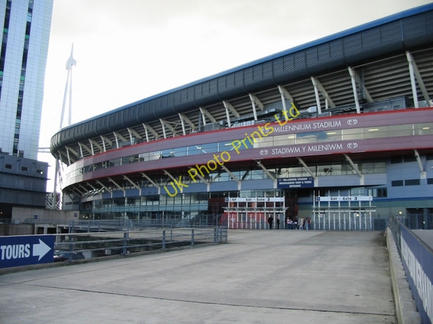Photo 6"x4" Millennium Stadium and concourse Cardiff\/Caerdydd c2006