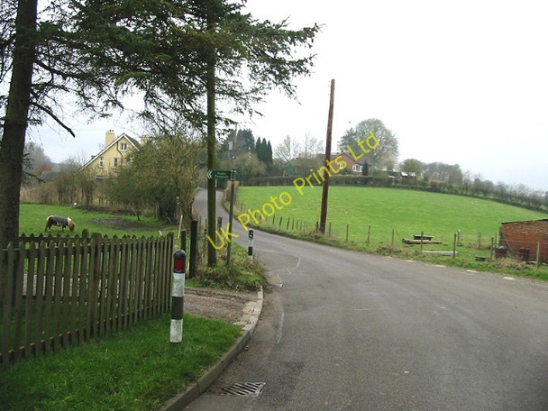 Photo 6"x4" Road running through Wheelbarrow Town Wheeelbarrow Town c2007