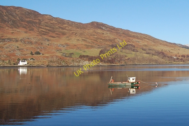 Photo 6"x4" Fishing boat off Stromeferry Strome Ferry c2007