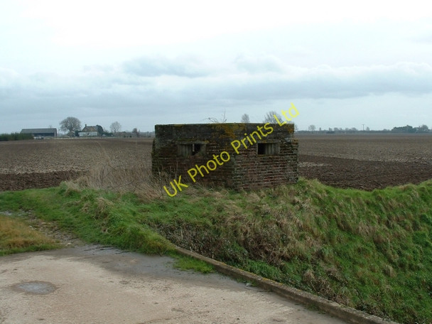 Photo 6"x4" Blockhouse, Wingland Marsh Port Sutton Bridge c2007