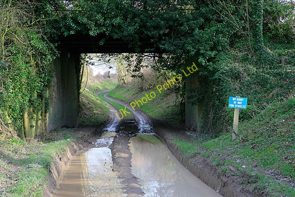 Photo 6"x4" Firgo Lane passing under bridge of dismantled railway Tufton\/SU4546 c2007