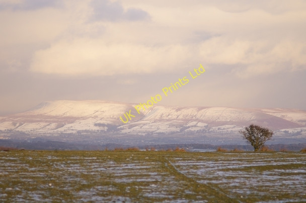 Photo 6"x4" Pendle Hill Worston\/SD7642 c2006