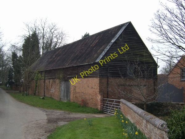 Photo 6"x4" Half timbered barn at Woodhouse Farm Albrighton\/SJ8104 c2007