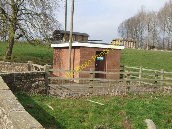 Photo 6"x4" Sewage Pumping Station Tong Norton c2007