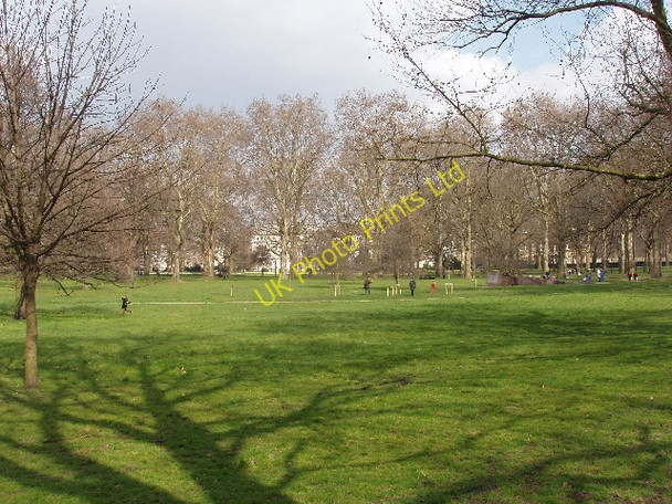 Photo 6"x4" Green Park, with Piccadilly beyond Westminster c2007