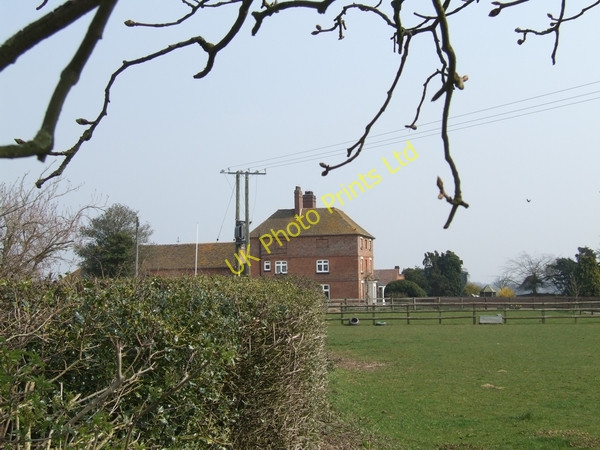 Photo 6"x4" New House Farm Brineton c2007