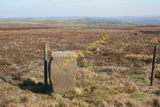 Photo 6"x4" Boundary Stone, Hawksworth Moor Burley Woodhead c2007