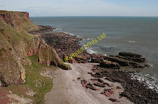 Photo 6"x4" Prail Castle Auchmithie c2007
