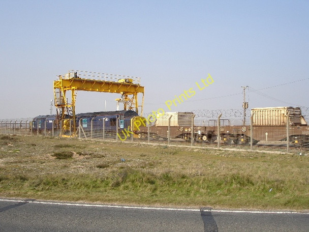 Photo 6"x4" Engines and Radioactive flask transporter Lade c2007