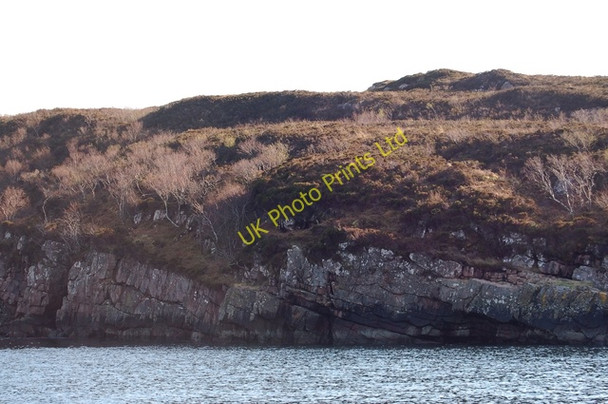 Photo 6"x4" The entrance to Soay Harbour Mol-chlach c2007