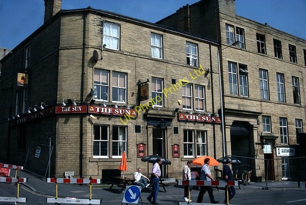 Photo 6"x4" The Sun Inn - Sunbridge Road Bradford\/SE1632 c2007