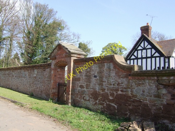 Photo 6"x4" Sandstone entrance Kingslow c2007