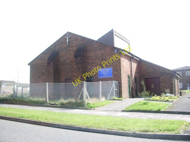 Photo 6"x4" St James RC Church, Hattersley Broadbottom c2007