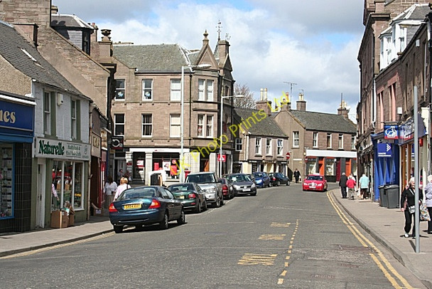 Photo 6"x4" Castle Street Forfar c2007