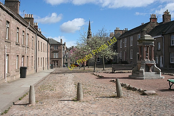 Photo 6"x4" Little Causeway Forfar c2007 P1