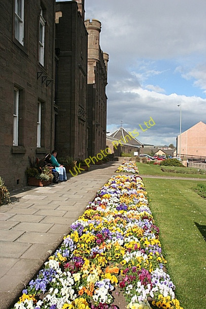 Photo 6"x4" County Buildings Forfar c2007 P1