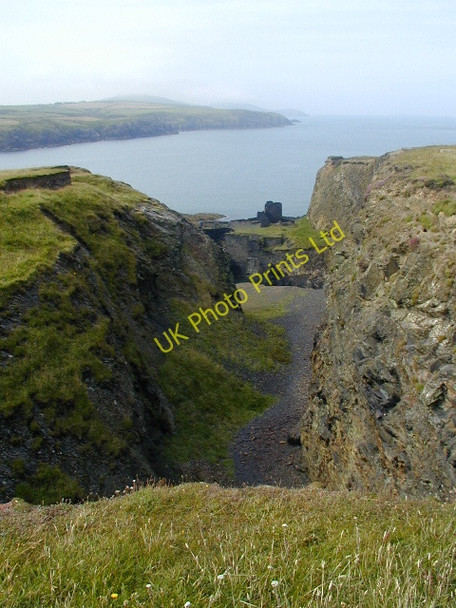 Photo 6"x4" Valley above the Blue Lagoon Abereiddy c2002