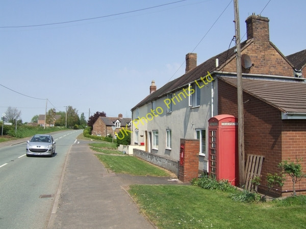 Photo 6"x4" Local facilities in Cross Lane Head Bridgnorth c2007