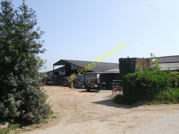 Photo 6"x4" West Farm Underton c2007