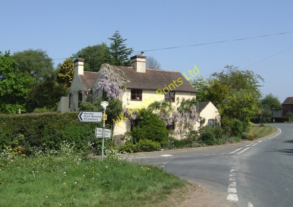 Photo 6"x4" The Old Smithy, Cross Houses Bridgnorth c2007