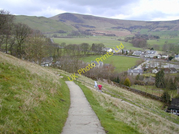 Photo 6"x4" The path up to Peveril Castle Castleton\/SK1582 c2004