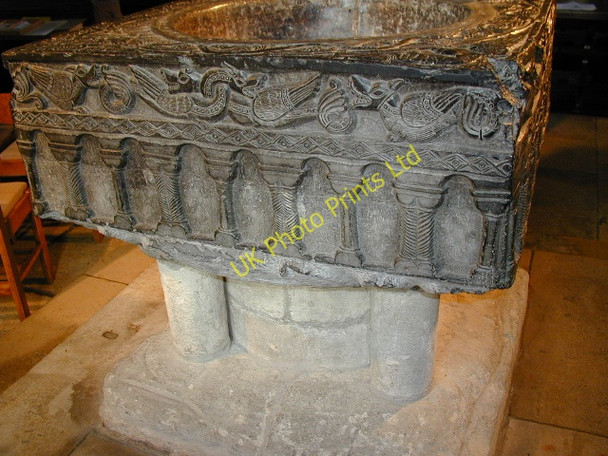 Photo 6"x4" Fabulous Tournai marble font East Meon East Meon c2004 P1