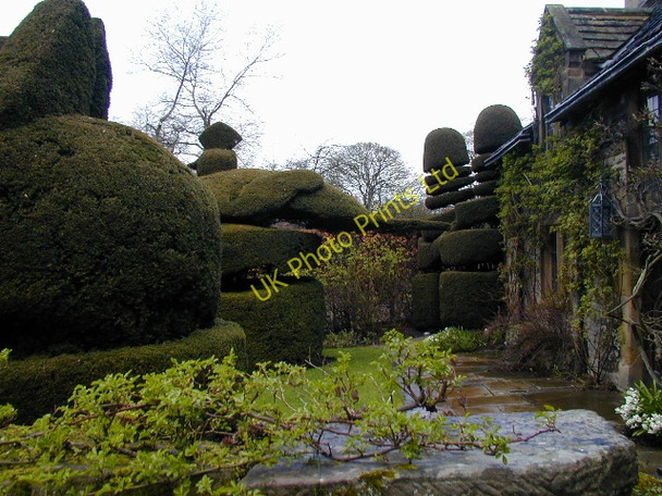 Photo 6"x4" Haddon Hall Bakewell c2004 P2