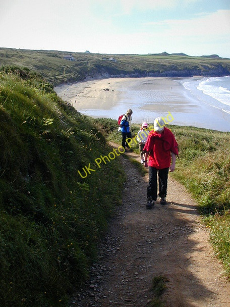 Photo 6"x4" Climbing out of Whitesands Bay Treleddyd-fawr c2002