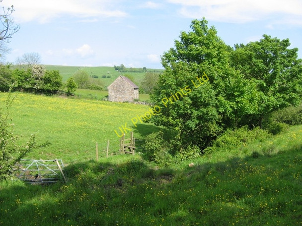 Photo 6"x4" Old farm building above Kirksteads Farm Butterton\/SK0756 c2007