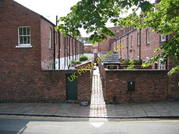 Photo 6"x4" Between Albion Place and Albion Street Chester c2007