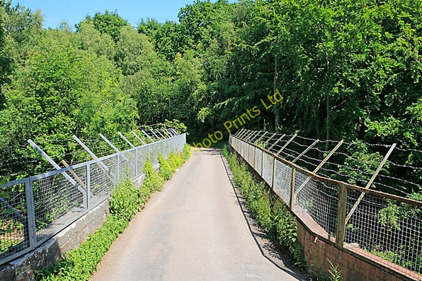 Photo 6"x4" Narrow bridge carrying Mayles Lane over the Fareham to Botley railway line Knowle\/SU5609 c2007