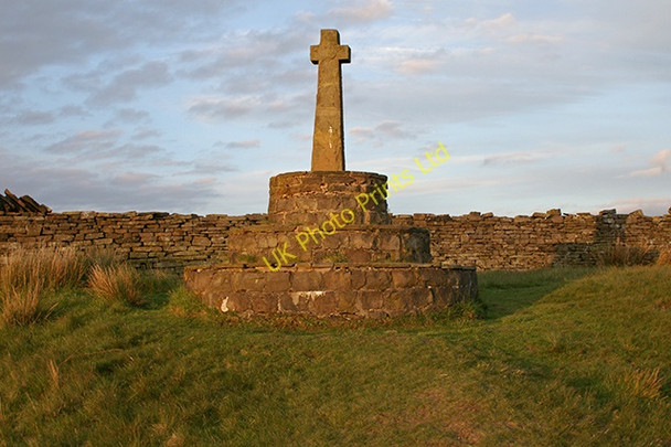 Photo 6"x4" Cross on Rossendale Way Clow Bridge\/SD8228 c2007