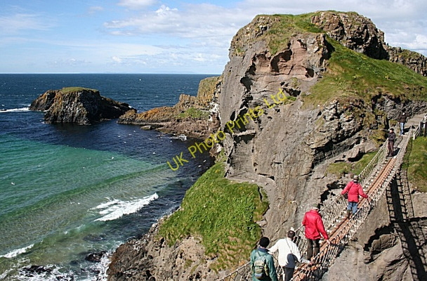 Photo 6"x4" Carrick-a-rede Rope Bridge Ballintoy c2007