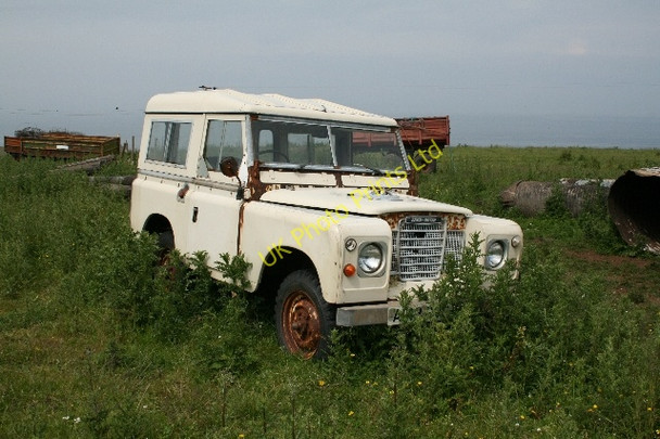 Photo 6"x4" Old Landrover near Ballygroggan. Machrihanish c2007