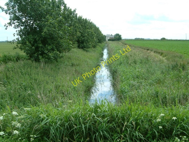 Photo 6"x4" Pump House Peas Hill c2007