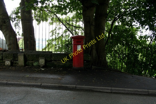 Photo 6"x4" Victorian Postbox in Ilkley. Ilkley c2007
