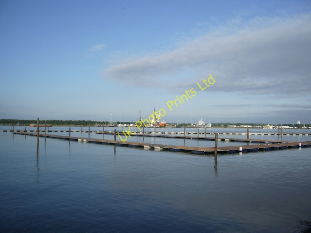 Photo 6"x4" Not a yacht in sight Ocean Village c2007