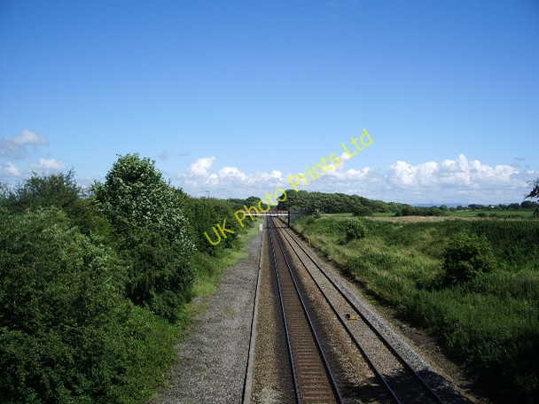 Photo 6"x4" Preston to Blackpool Railway Kirkham\/SD4232 c2007